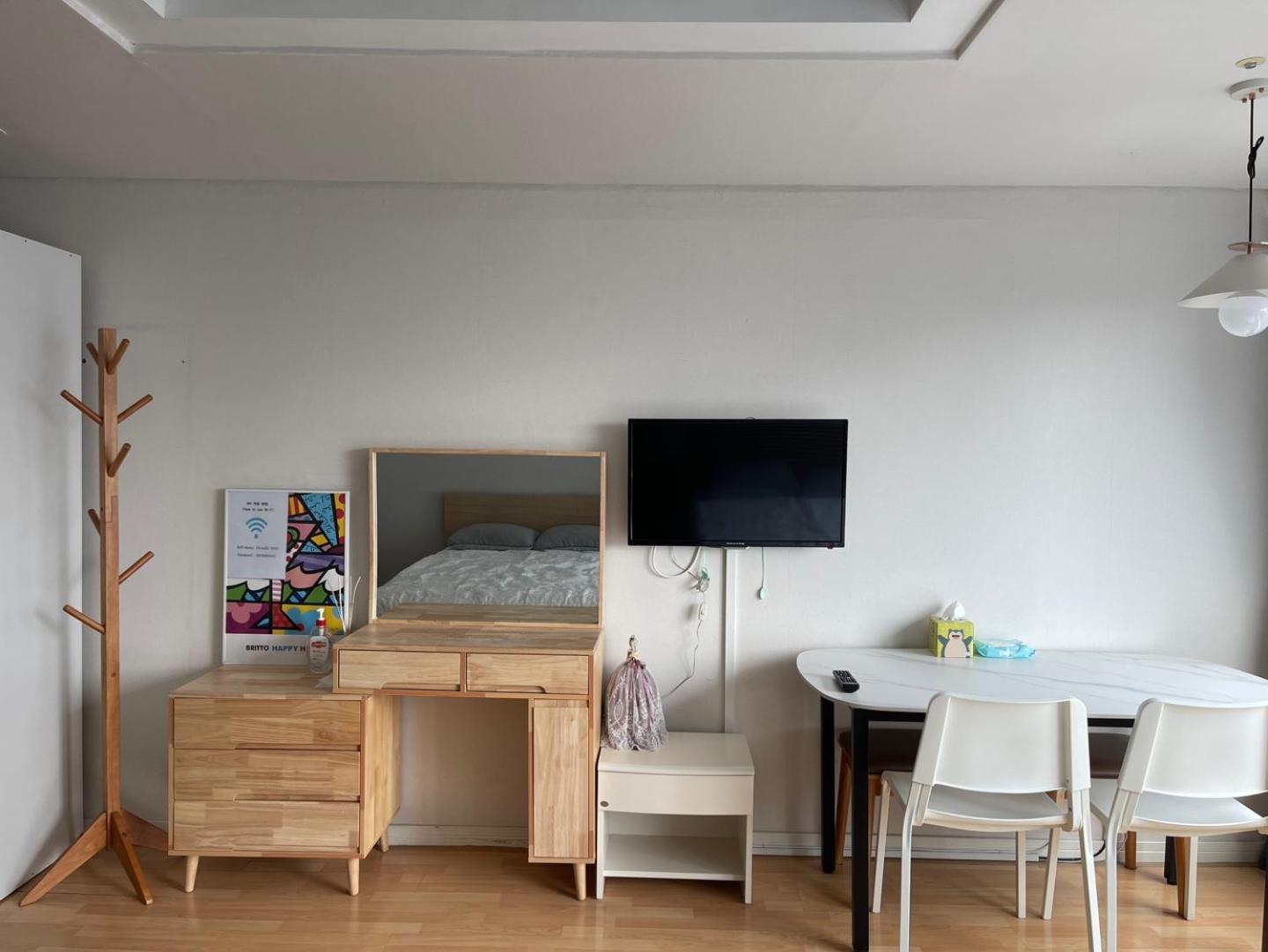 Hongdae Residence 3 - 1Min From Hongik Uni Station Exit #1 Сеул Екстериор снимка