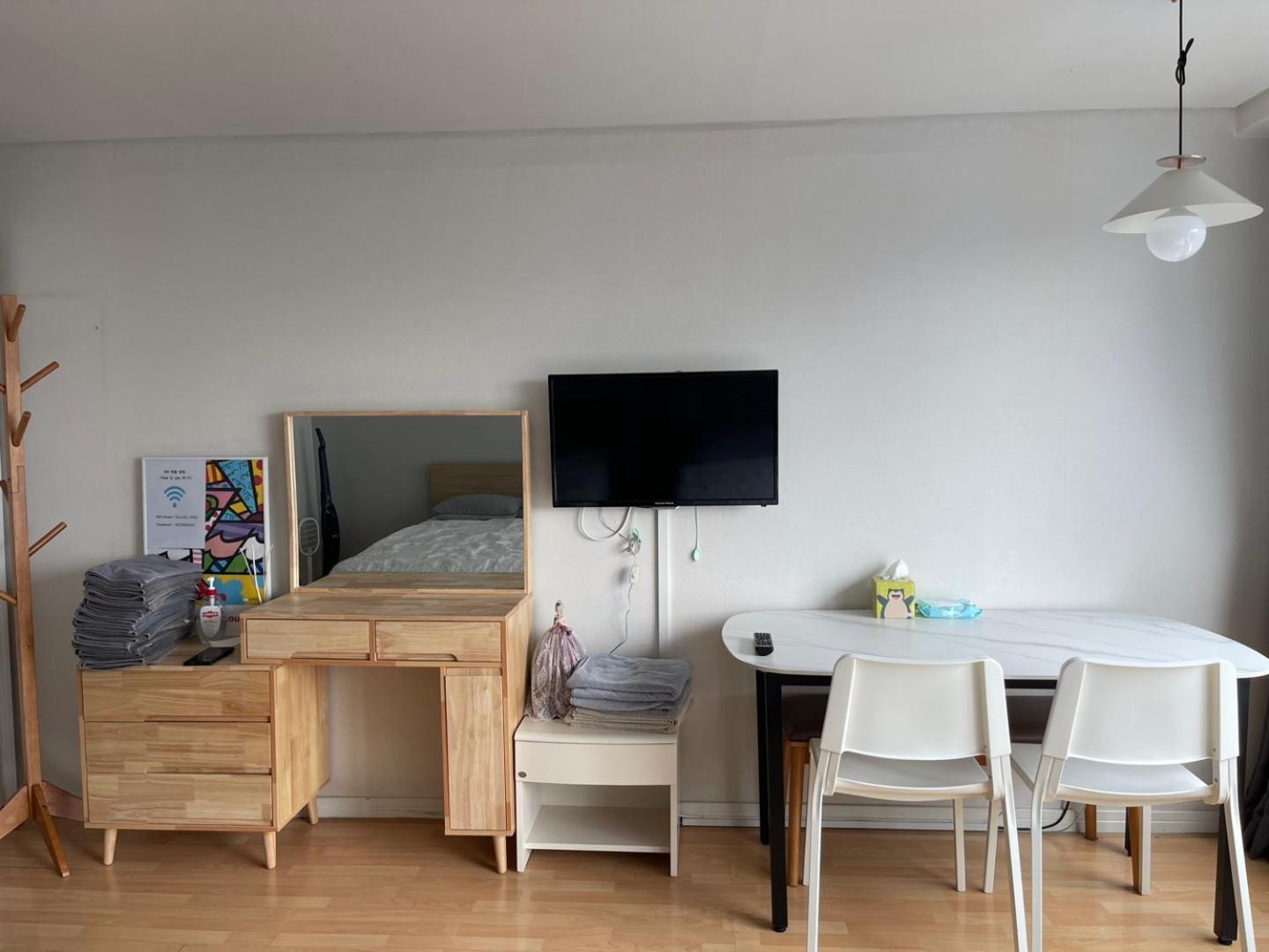 Hongdae Residence 3 - 1Min From Hongik Uni Station Exit #1 Сеул Екстериор снимка